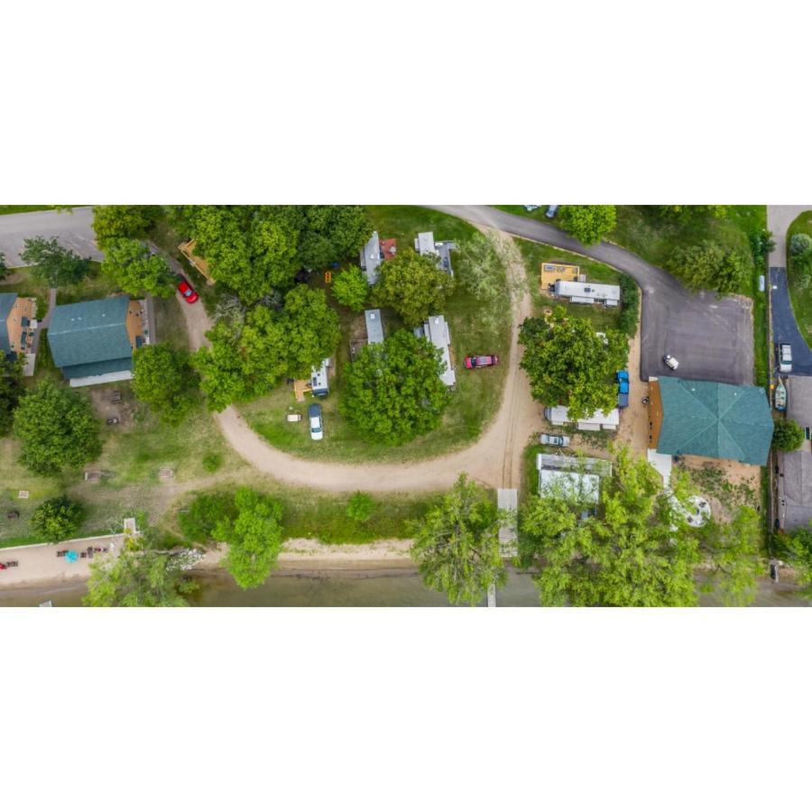 Canary Beach Resort Glenwood Екстериор снимка