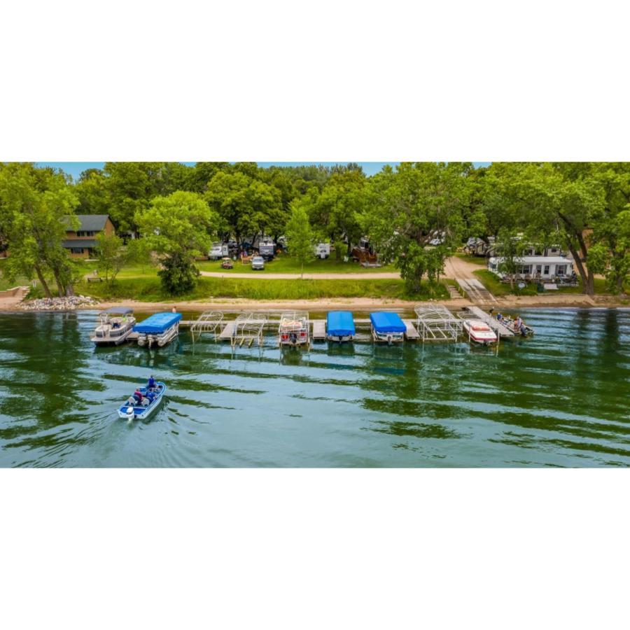 Canary Beach Resort Glenwood Екстериор снимка