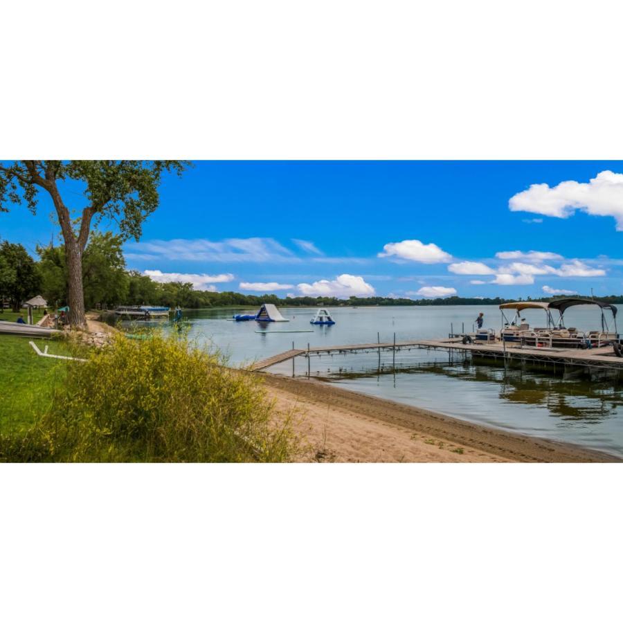 Canary Beach Resort Glenwood Екстериор снимка